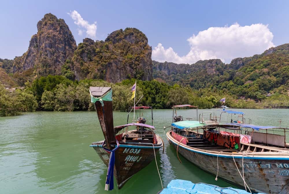 Go Island Hopping In Thailand in Thailand Heritage Tours