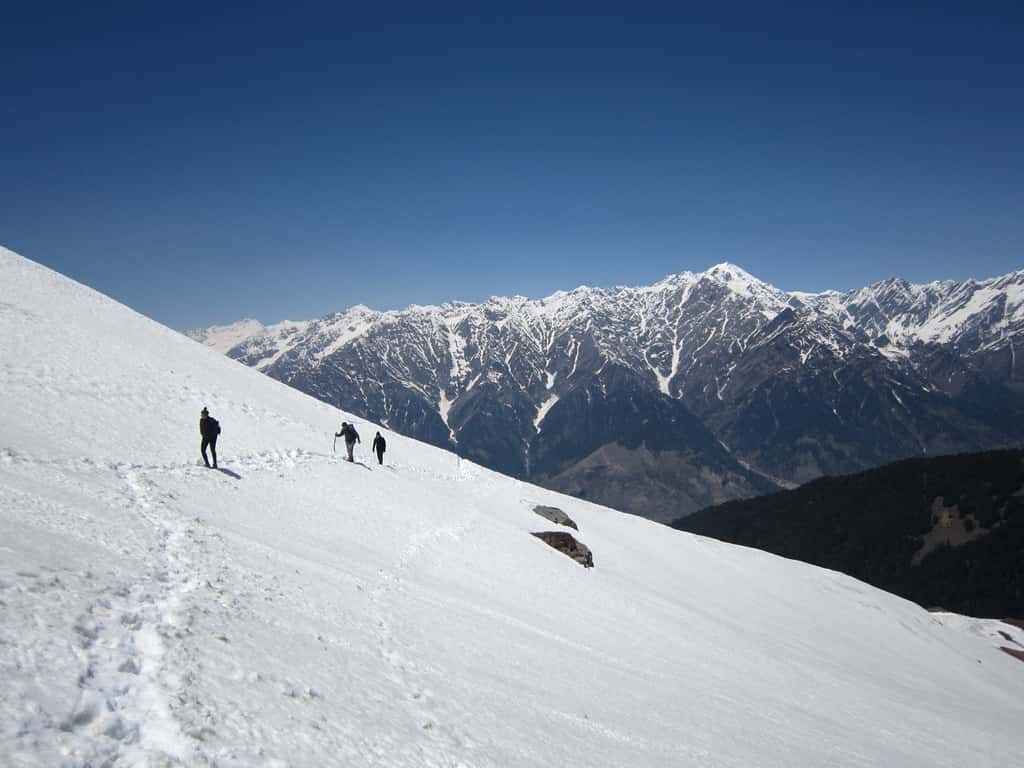 Go for Trek to Bhrigu lake in All of India