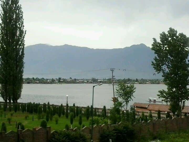 Alpather Lake in Kashmir