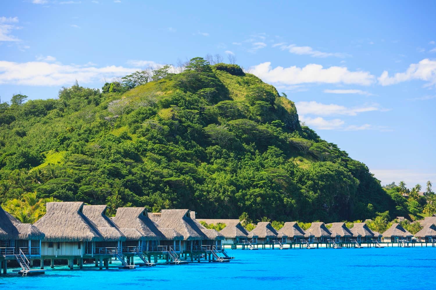 Bora Bora Overview 1