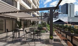  Courtyard By Marriott Melbourne Flagstaff Gardens Restaurant