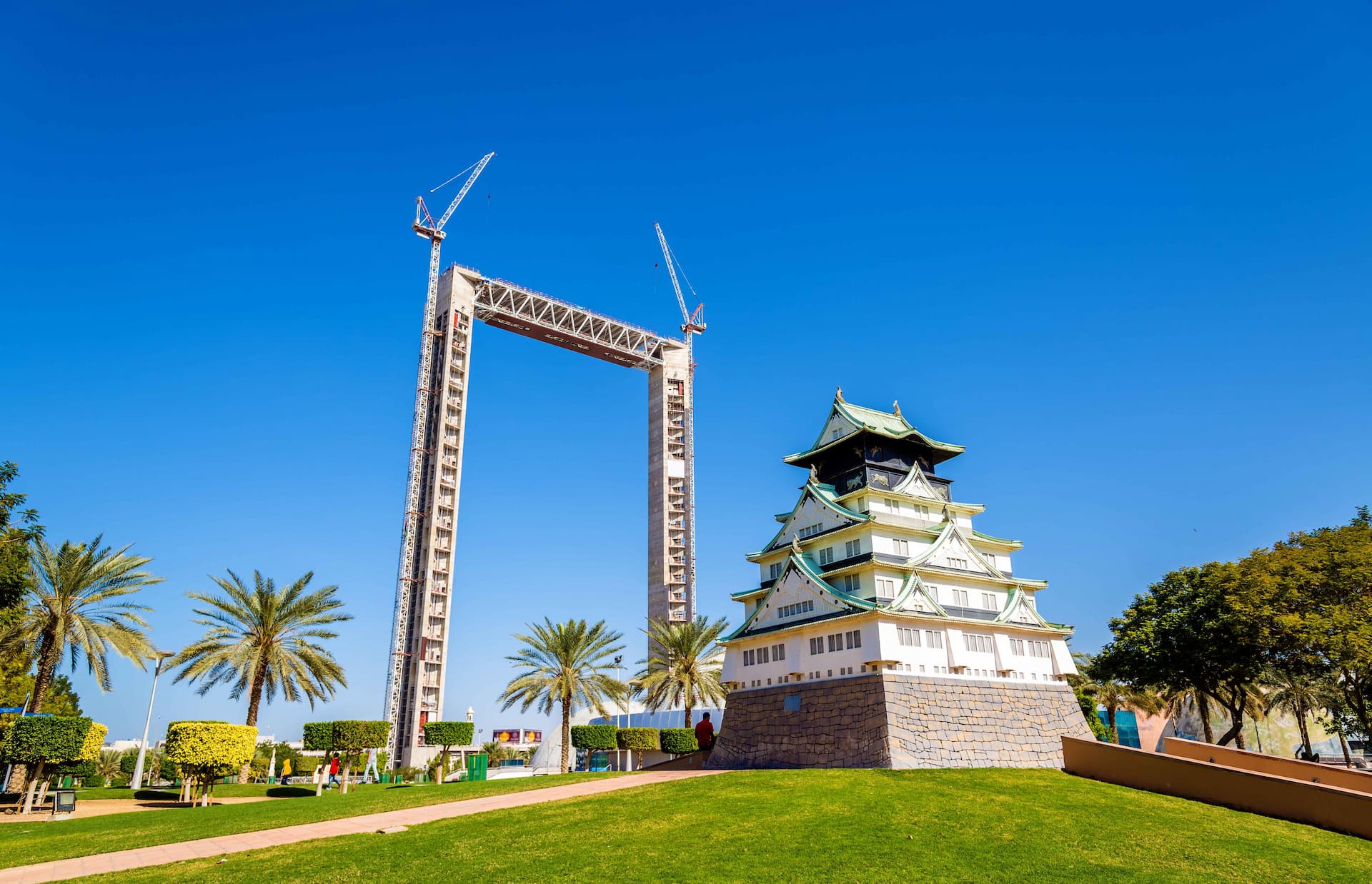 Dubai Fream