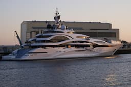 02 Hours Yacht Ride