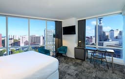 Four Points by Sheraton Auckland - Suite Room