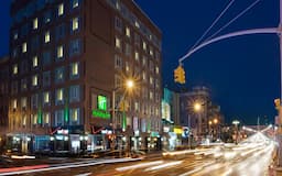 Holiday Inn New York Exterior View