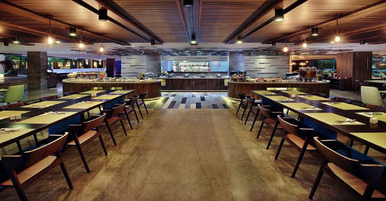 Mercure Bali Legian Restaurant 