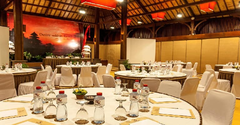 Ramayana Suites & Resort Restaurant 