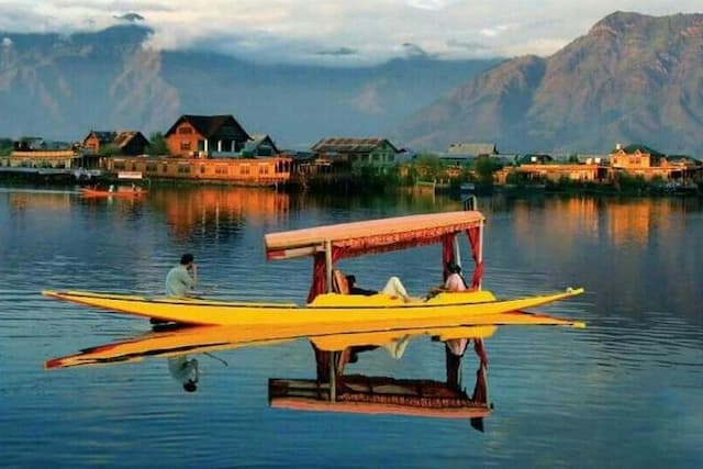 Dreaming In Luxury - Kashmir