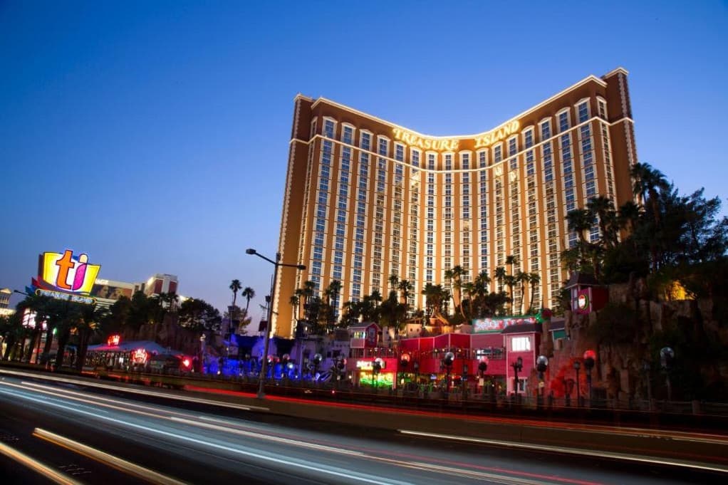Treassure Island Vegas Exterior View