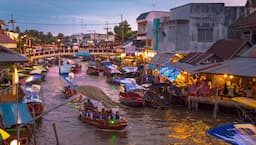Floating market