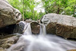 HUAI YANG WATERFALL