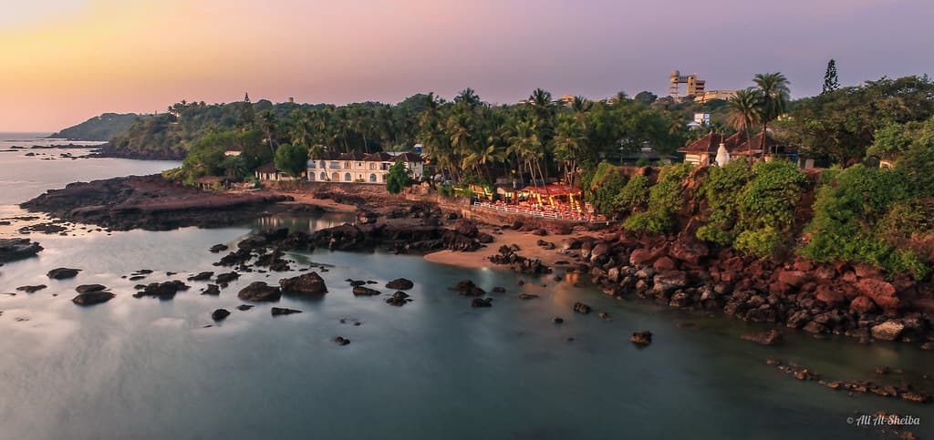 Dona Paula Beach