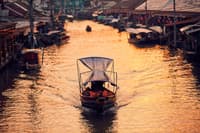 Floating market