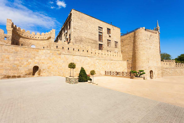 Baku Old Town City Tour 2.jpg