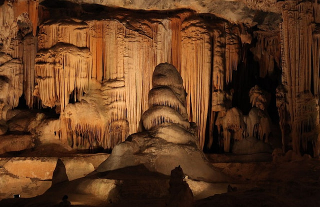 Cango Caves.jpg