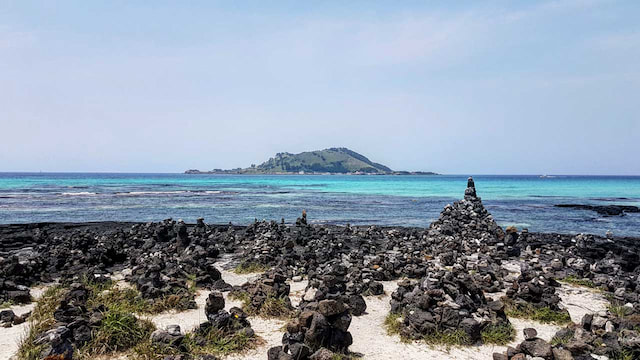 Jeju_Island_Hyeopje_Beach.jpg