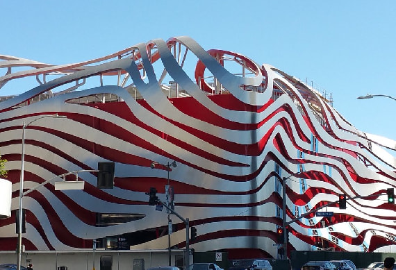 Petersenautomotivemuseum-exterior.jpg