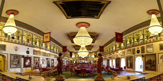 crystal-gallery-udaipur.jpg