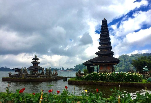 bali-beratan-temple-image-1.jpg