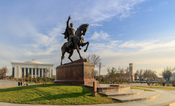 Amir Temur Square