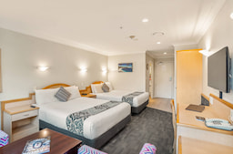 Amora Hotel Auckland - Deluxe Family Room