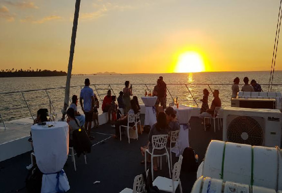 Captain Cook Sunset  Cruise