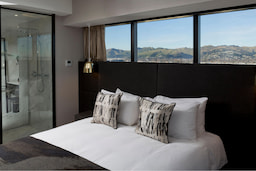 Crowne Plaza Christchurch Deluxe Room