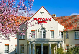 Exterior  View Mercure Canberra 