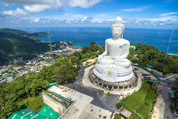 Huge Buddha Statue