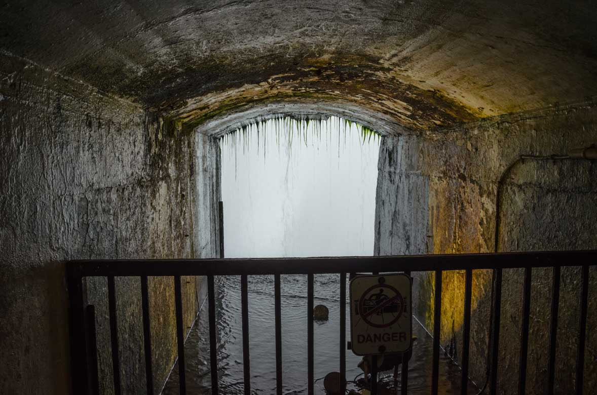 Journey Behind the Falls 1
