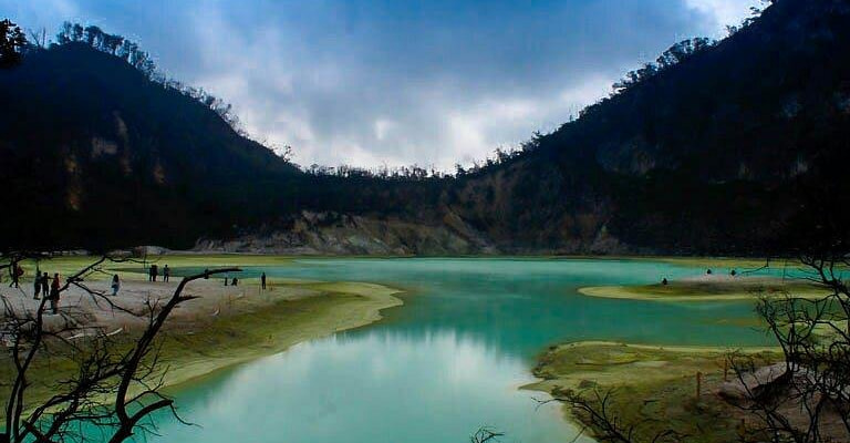 Kawah Putih and photo stop