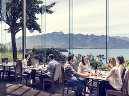 Mercure Queenstown Resort - Restaurant Area