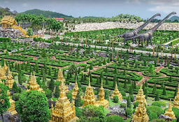 Nong Nooch Village