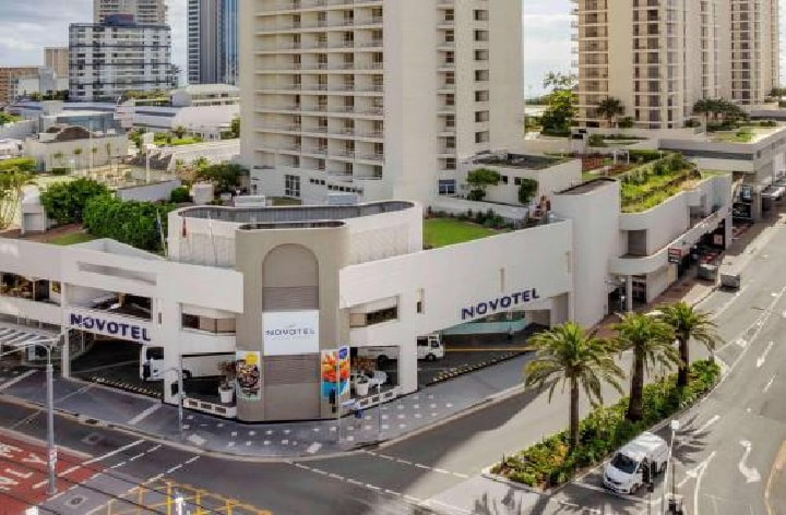 Novotel Surfers Paradise Exterior View