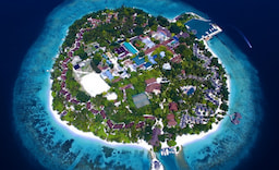 Bandos Island Resort & Spa