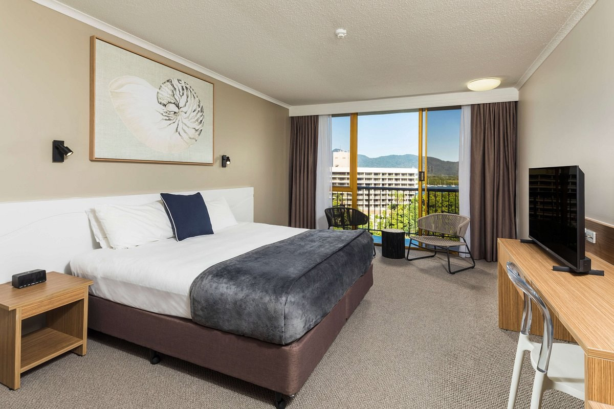 Pacific Hotel Cairns Standerd Room Balcony View