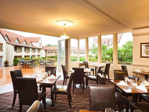 Restaurant Mercure Canberra 