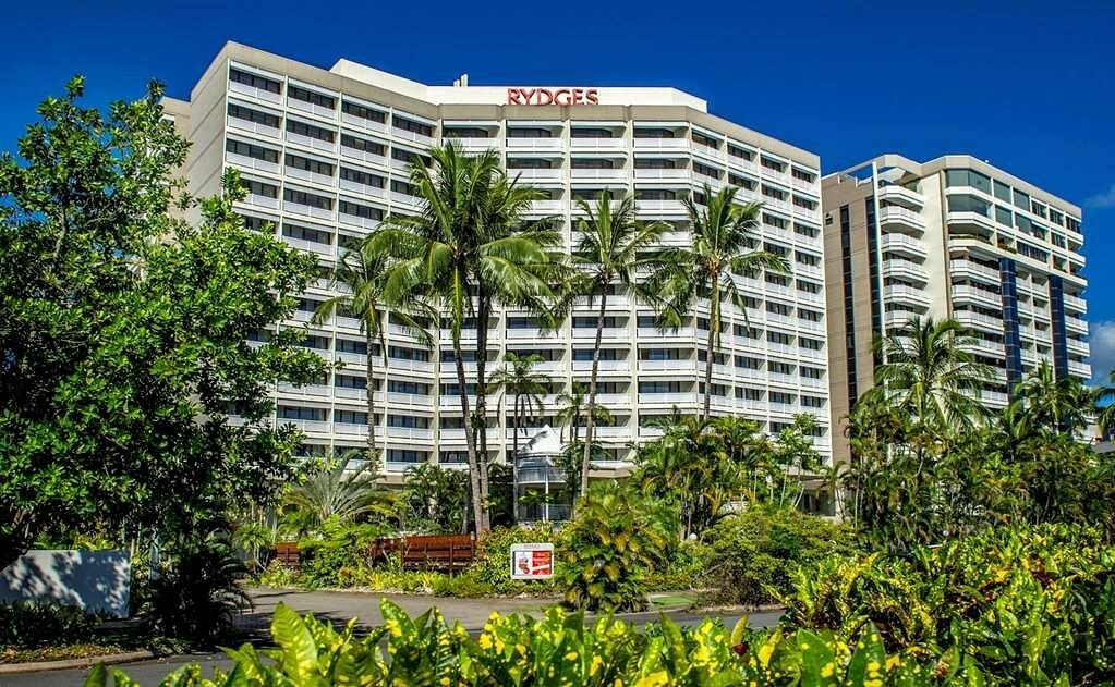 Rydges Esplanade Resort Cairns Exterior View