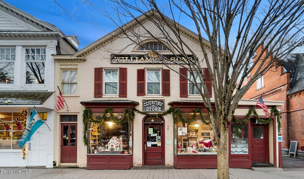 Williams And Sons Country Store
