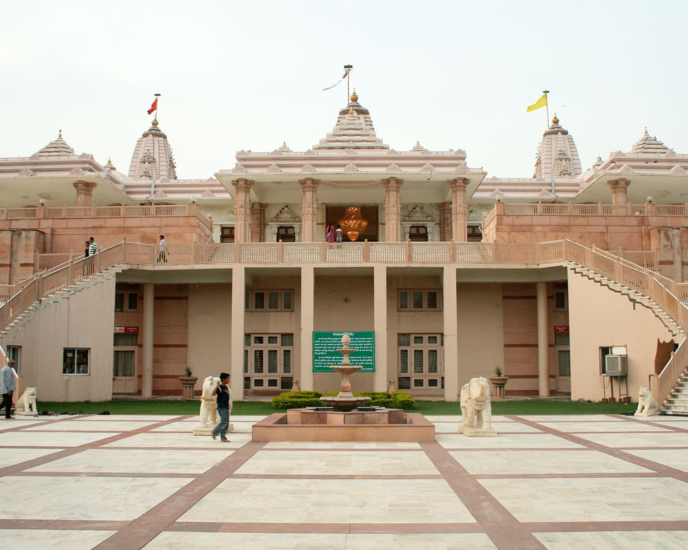 adalaj-trimandir
