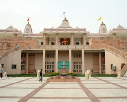 adalaj-trimandir