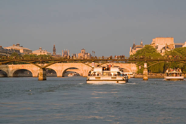 Bateaux Parisiens Seine River