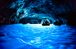 Capri Blue Grott 3