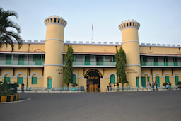 Celluar Jail