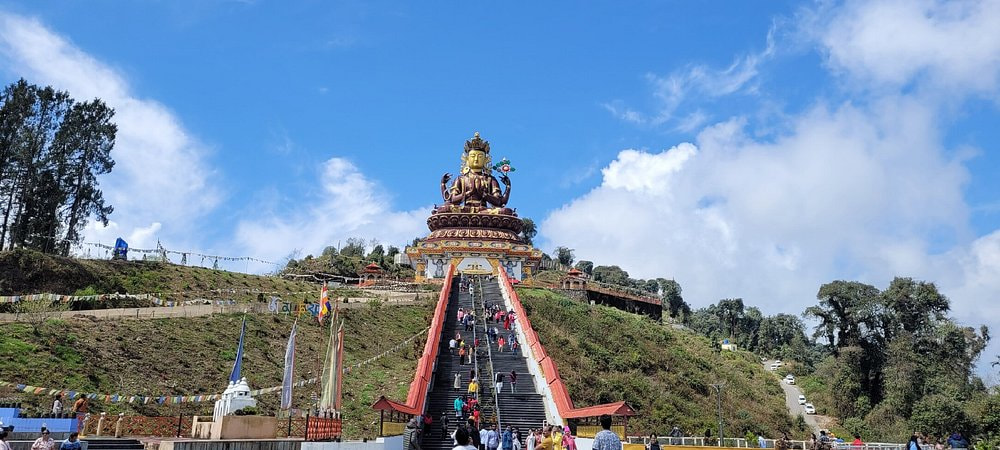 Chenrezig Statue & Skywalk 