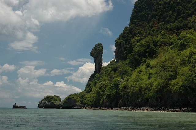 chicken island krabi 1