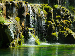 Visit Dashbashi Canyon 