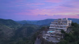 Fateh Safari Hotel