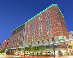 Holiday Inn Darling Harbor Exterior View