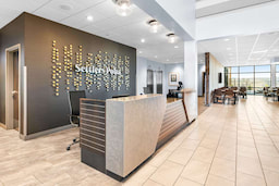 Best Western Plus Settlers Point Lobby